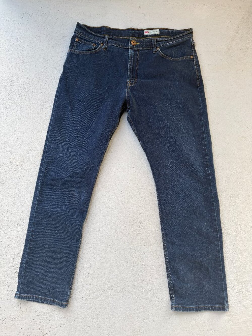 Wrangler Men's Athletic Fit Denim Jeans Blue 34x28 (Measured) Straight Leg